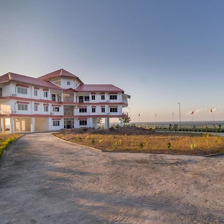 La Vue Resort Kāziranga Esterno foto